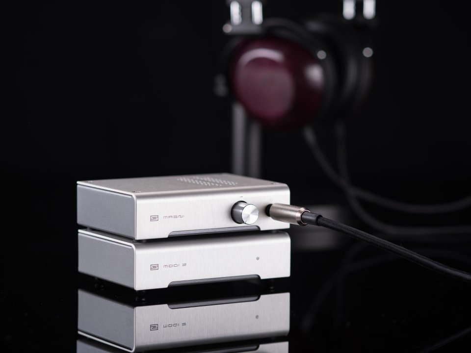 schiit audio headphone amps