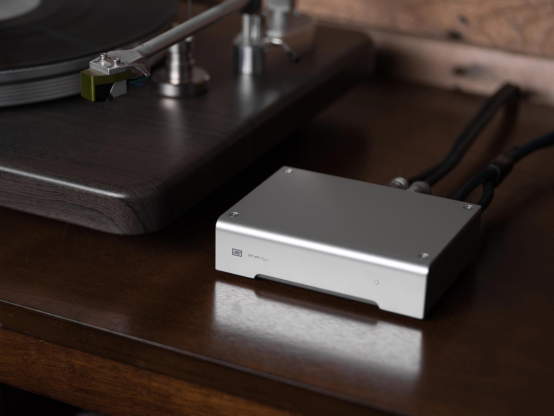 Schiit Audio, Headphone amps and DACs made in USA.